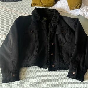 Small Woman’s Black denim crop jacket